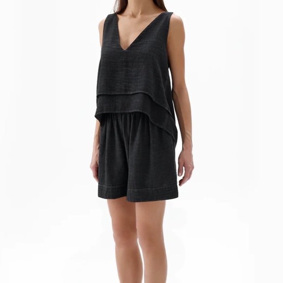 IKIKIZ Black tank blouse - Picture 1 of 12